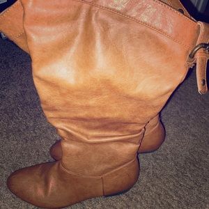 Boots for sale ‼️